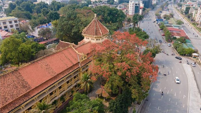 Bảo tàng lịch sử Quốc Gia và nét kiến trúc Pháp lãng mạn 2