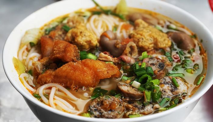 Khám phá 10 quán bún cá Hà Nội nổi tiếng thủ đô 8