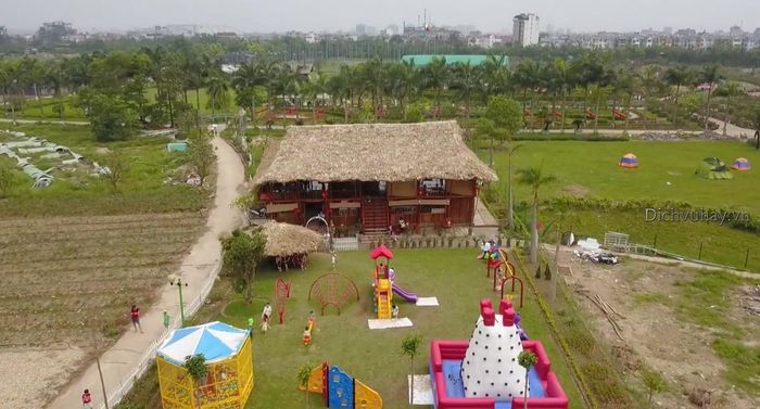 Công viên hoa hồng Rose Park - Mê cung hoa hồng độc đáo giữa trung tâm Hà Nội