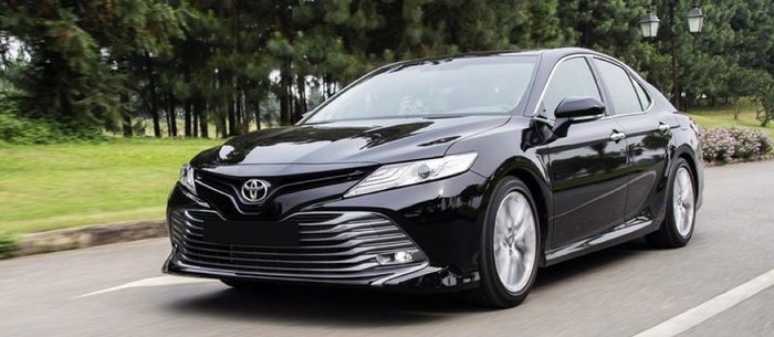 Người thành công chọn phong cách sống như thế nào? toyota-camry-03.png