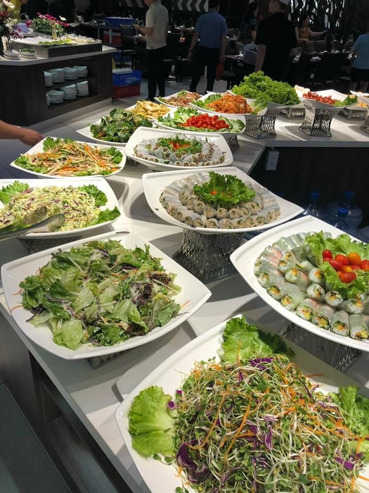 Thưởng thức hải sản linh đình tại nhà hàng Buffet Poseidon Hà Nội 3