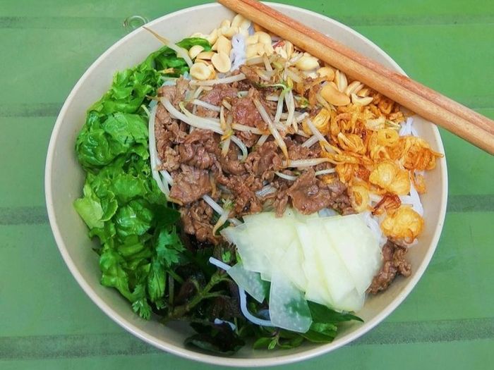 Top 10 quán bún trộn Nam Bộ ngon nhất tại Hà Nội 9