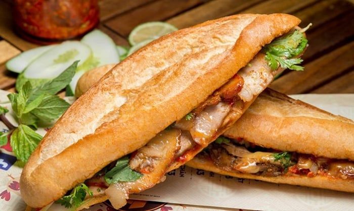 Bánh mì phong cách Hà Nội