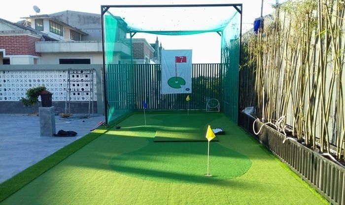 Tập golf trong nhà