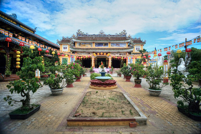 Khám phá Chùa Hội An