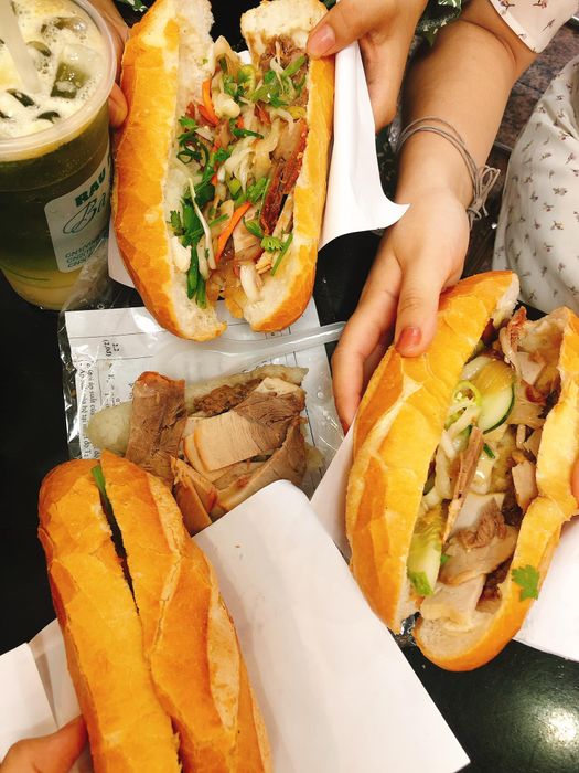 Bánh mì phong cách Hà Nội