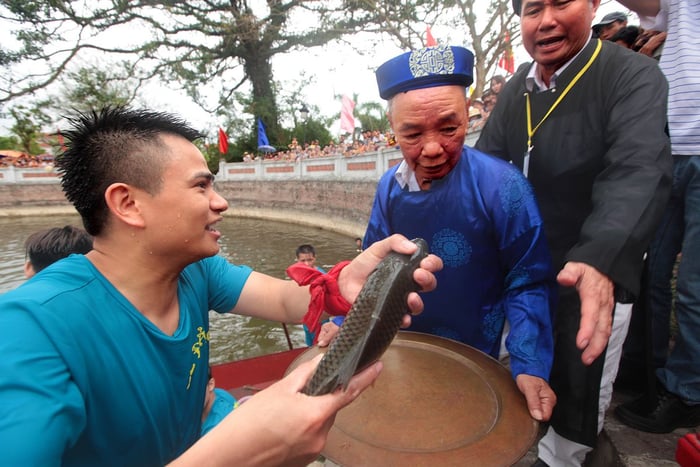 Lễ Hội Làng Lệ Mật có gì khiến du khách hoảng sợ đến vậy?! 7