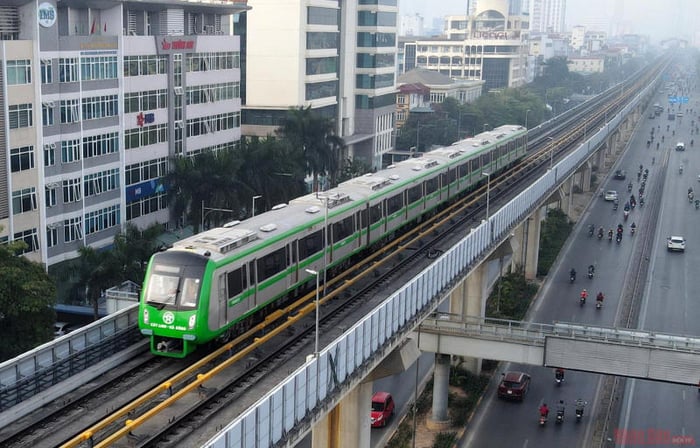 Kinh nghiệm đi tàu điện Cát Linh Hà Đông: Lịch trình và giá vé chi tiết