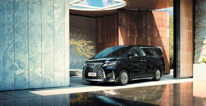 Toyota Century SUV mới có thể sẽ ra mắt vào tháng 8/2023, dựa trên Highlander 2023-lexus-lm-2.webp