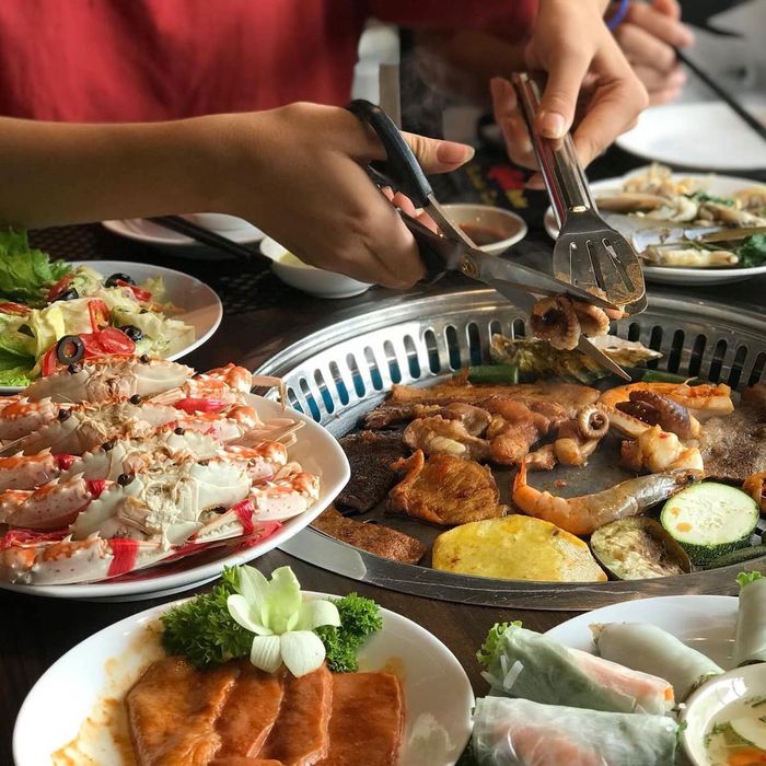 Trải nghiệm đa dạng ẩm thực Việt - Nhật tại Buffet Adobi 7