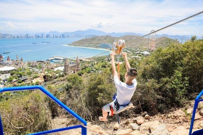 trải nghiệm zipline vinpearl nha trang