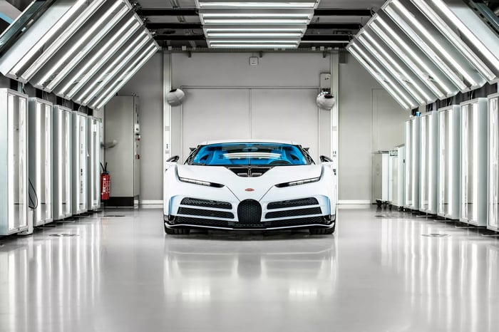 Siêu xe triệu đô Bugatti Centodieci cuối cùng đã được giao đến tay khách hàng