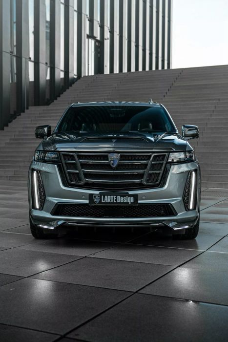 Phiên bản Cadillac Escalade-V được làm mới mẻ hơn với bộ kit carbon từ Larte Design cadillac-escalade-v-larte-1-scaled.webp