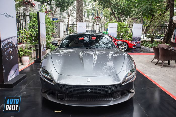 Khám phá chiếc Ferrari Roma chính hãng có giá trên 20 tỷ đồng, sở hữu màu sơn độc đáo