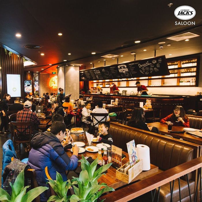 Cowboy Jack’s Saloon Hà Nội - Một chuỗi nhà hàng kiểu Mỹ xứng đáng để trải nghiệm ngay tại trung tâm thủ đô.