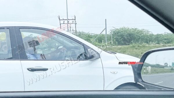 Hyundai Grand i10 Nios 2023 tiết lộ trên đường thử 2023-hyundai-grand-i10-nios-facelift-spied-chennai-first-121-600x338.jpg