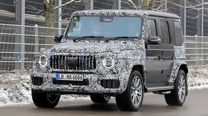 Mercedes G-Class Facelift lộ diện trong quá trình chạy thử mercedes-benz-g-class-facelift-spy-photo.jpg