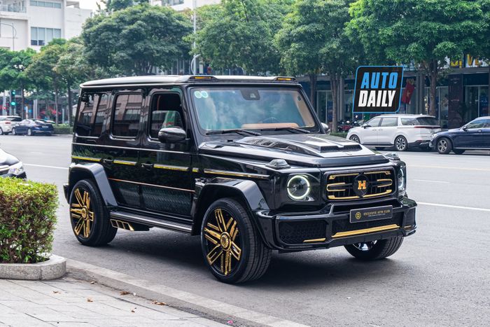 Mỹ thuật gia Việt tạo ra bản độ mạ vàng cho Mercedes-AMG G 63, chi phí độ riêng đã lên đến 3 tỷ mercedes-amg-g63-ma-vang-Mytour-1.JPG