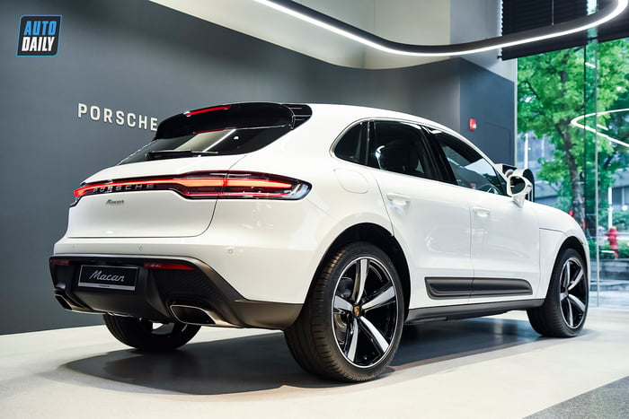 Ảnh chi tiết Porsche Macan 2022 giá từ 2,992 tỷ đồng m15.jpg