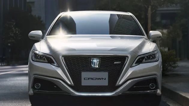 Toyota Crown SUV dự kiến sẽ ra mắt vào năm 2023 với hệ truyền động hybrid, PHEV, sau đó là EV 2021-toyota-crown-japan-8-630x354.webp