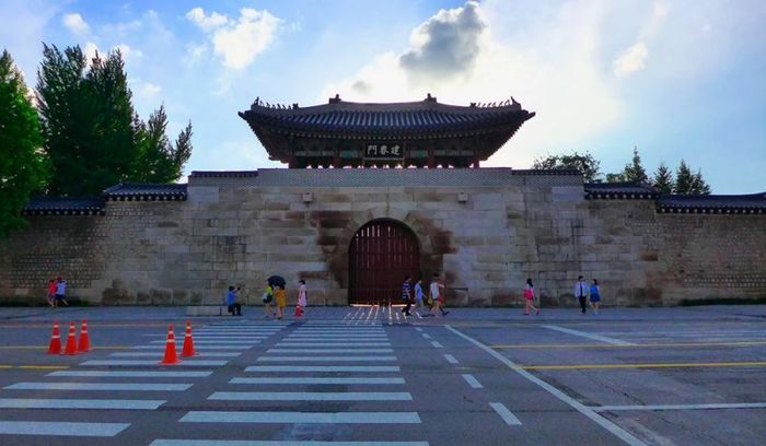 Cung điện Gyeongbokgung, một viên ngọc quý của du lịch Hàn Quốc.