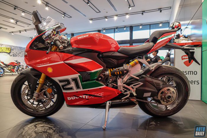 “Hiếm có” Ducati Panigale V2 phiên bản kỷ niệm Troy Bayliss tại Việt Nam Ducati Panigale V2 Bayliss (9).jpg