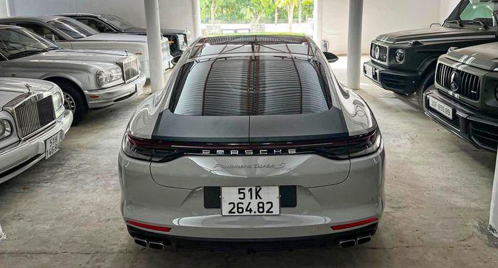 Hình ảnh Porsche Panamera Turbo S 2022 độc nhất tại Việt Nam đã đến tay ông Đặng Lê Nguyên Vũ qua 290757463-2226638387511912-6882372155016937682-n.jpg