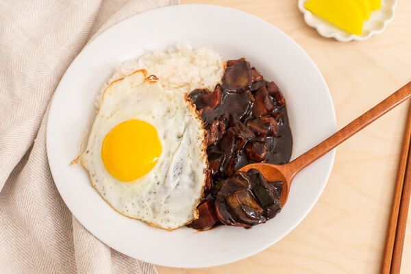 Thưởng thức mì Jajangmyeon ngon và nổi tiếng ở Hàn Quốc 10