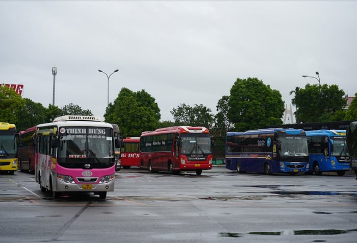 Di chuyển bằng xe bus ở Hải Phòng là cách an toàn và tiết kiệm.