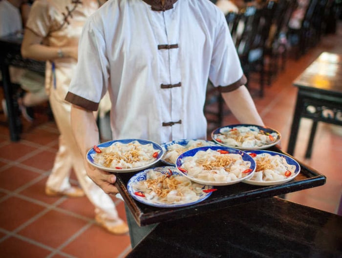 Le Ba Truyen Restaurant Hoi An - Nhà hàng đặc sắc với kiến trúc phố cổ 15