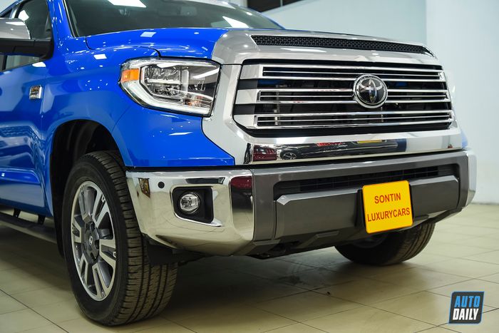 Ảnh chi tiết của Toyota Tundra 1794 Edition 2021 mới về Việt Nam t12.jpg