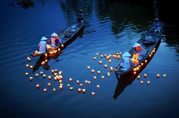 Chợ đêm Nguyễn Hoàng Hội An - Nơi có không khí nhộn nhịp nhất trong khu phố cổ 12