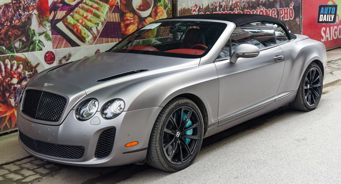 Bentley Continental SuperSports Convertible đang hiện diện tại Hà Nội