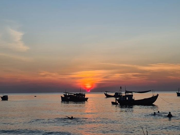 Khám phá Biển Bình Minh, nơi có không gian ánh nắng vàng và bãi cát trắng gần kề Phố Hội