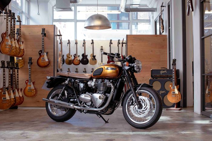 Thưởng thức vẻ đẹp tuyệt vời của Triumph Bonneville T120 1959 Legends Custom Triumph Bonneville T120 Legends Custom (6).jpg