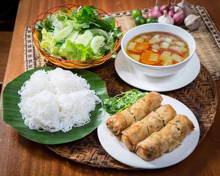 Khám phá toàn bộ Food tour Hải Phòng 2N1Đ 7 từ đầu đến cuối