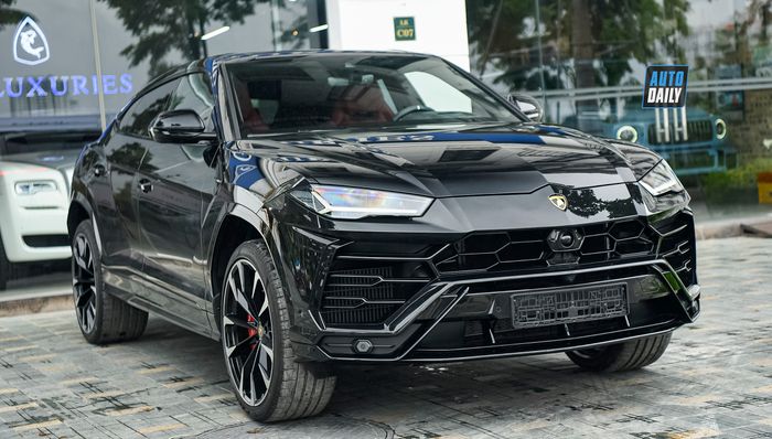 Ảnh chi tiết Lamborghini Urus 2022 mới tại Việt Nam, giá không dưới 20 tỷ đồng (ảnh số 3)