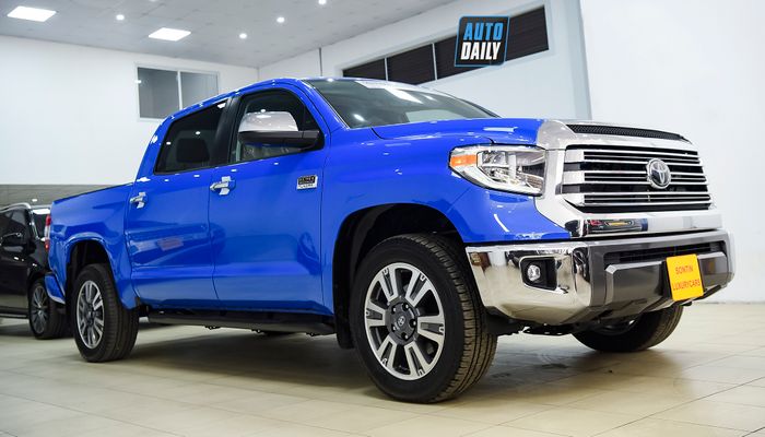 Ảnh chi tiết của Toyota Tundra 1794 Edition 2021 mới về Việt Nam t3.jpg