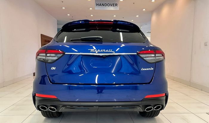 Maserati Levante 2022 đã đặt chân đến Việt Nam, giá khởi điểm từ 5,5 tỷ đồng, cạnh tranh với Porsche Cayenne.