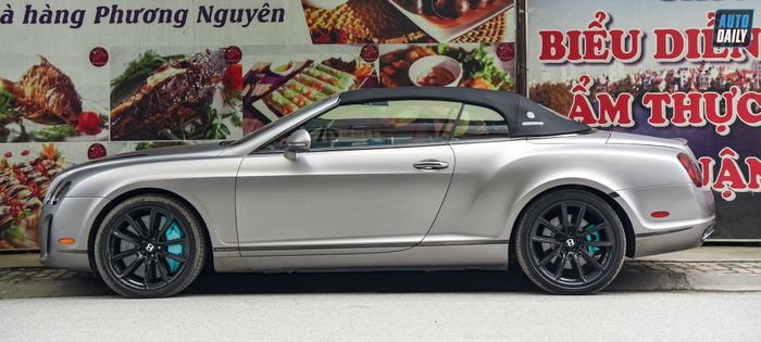 Bentley Continental SuperSports Convertible hiện diện tại Hà Nội adt-2673.jpg