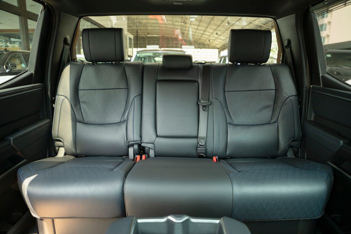 Toyota Tundra 2022 lần đầu tiên xuất hiện tại Campuchia và sắp về Việt Nam 277767935-2817183305256598-5262348593266488292-n.jpeg