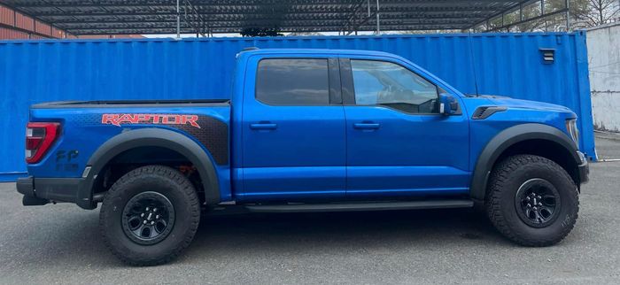 Thêm mẫu siêu bán tải Ford F-150 Raptor 2022 về Việt Nam, có giá trên 5 tỷ đồng