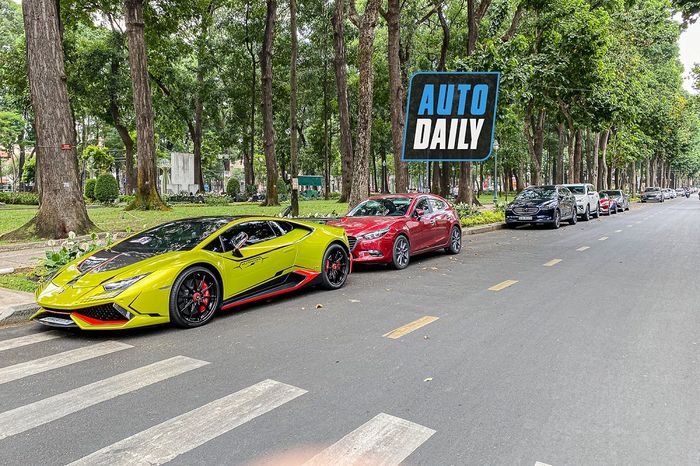 Minh Nhựa Lái Aston Martin Vantage Dạo Phố Cùng Lamborghini Huracan Độ Khủng Aston-Martin-Vantage-Minh-Nhua-Mytour-1.JPG