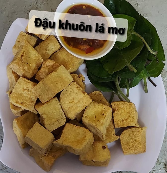 Nướng Khói BBQ Hội An - Thưởng thức thịt nướng và uống rượu soju trên vỉa hè Phố cổ