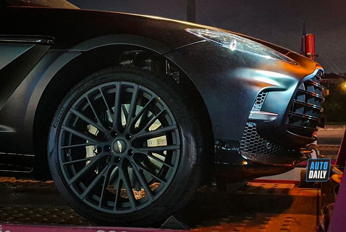 Siêu SUV Aston Martin DBX707 đầu tiên đến Việt Nam, có giá từ 21,8 tỷ dbx-707-11.jpg
