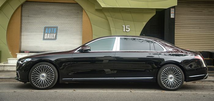 Khám phá Mercedes-Maybach S580 2022 với giá trên 17 tỷ đồng trên phố Hà Nội dsc-6146-copy.jpg