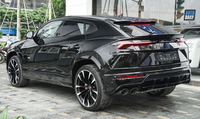 Ảnh chi tiết của Lamborghini Urus 2022 mới tại Việt Nam, có giá không dưới 20 tỷ đồng (ảnh số 13)