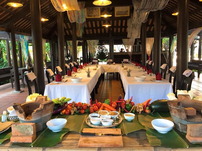 Silk Village Restaurants Hội An - Một không gian mang phong cách cổ điển với khả năng phục vụ hơn một ngàn người.