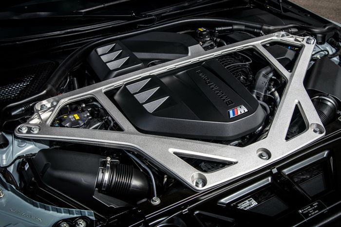 BMW M4 CSL 2023 chính thức ra mắt, công suất 543 mã lực, sản xuất 1.000 chiếc với giá 140.895 USD 2023-bmw-m4-csl-22.jpeg