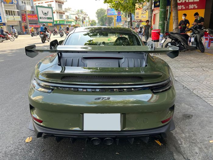 Ông Đặng Lê Nguyên Vũ đã tiếp tục mua thêm chiếc Porsche 911 GT3 2022 bản số sàn.